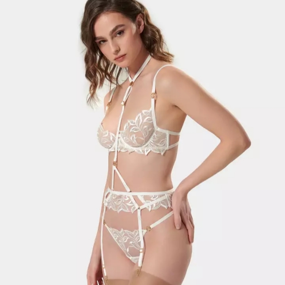 V.S. Bluebella Isadora Harness Garter Belt (Coconut White)-XS
